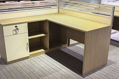 辦公家具采購要素和保養